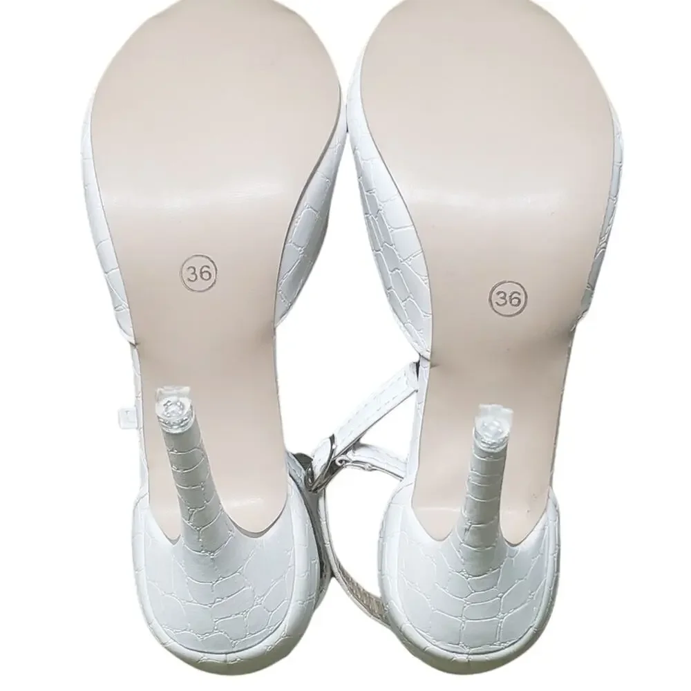 Stiletto Heel Buckle Buckle Peep Toe • White Women's High Heels • Like New